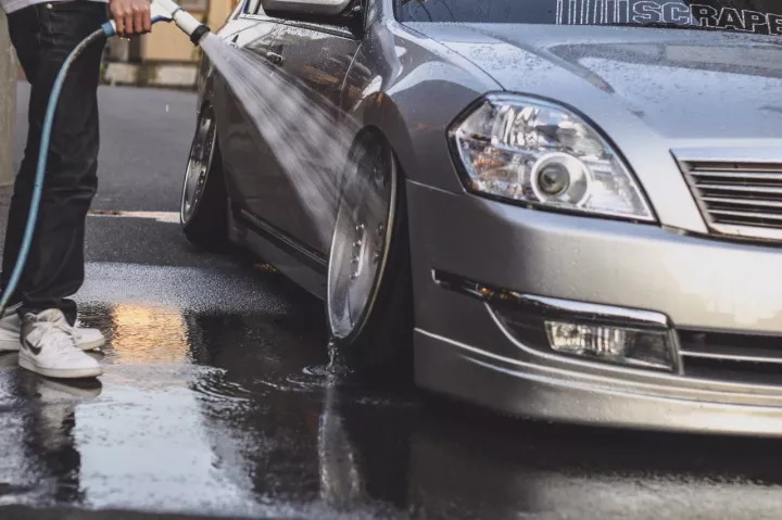 这部老天籁不但要做“移动大沙发”，还要当个大佬座驾！