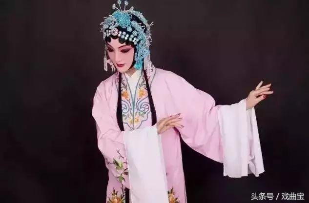 点翠和戏曲的关系,何为戏曲点翠