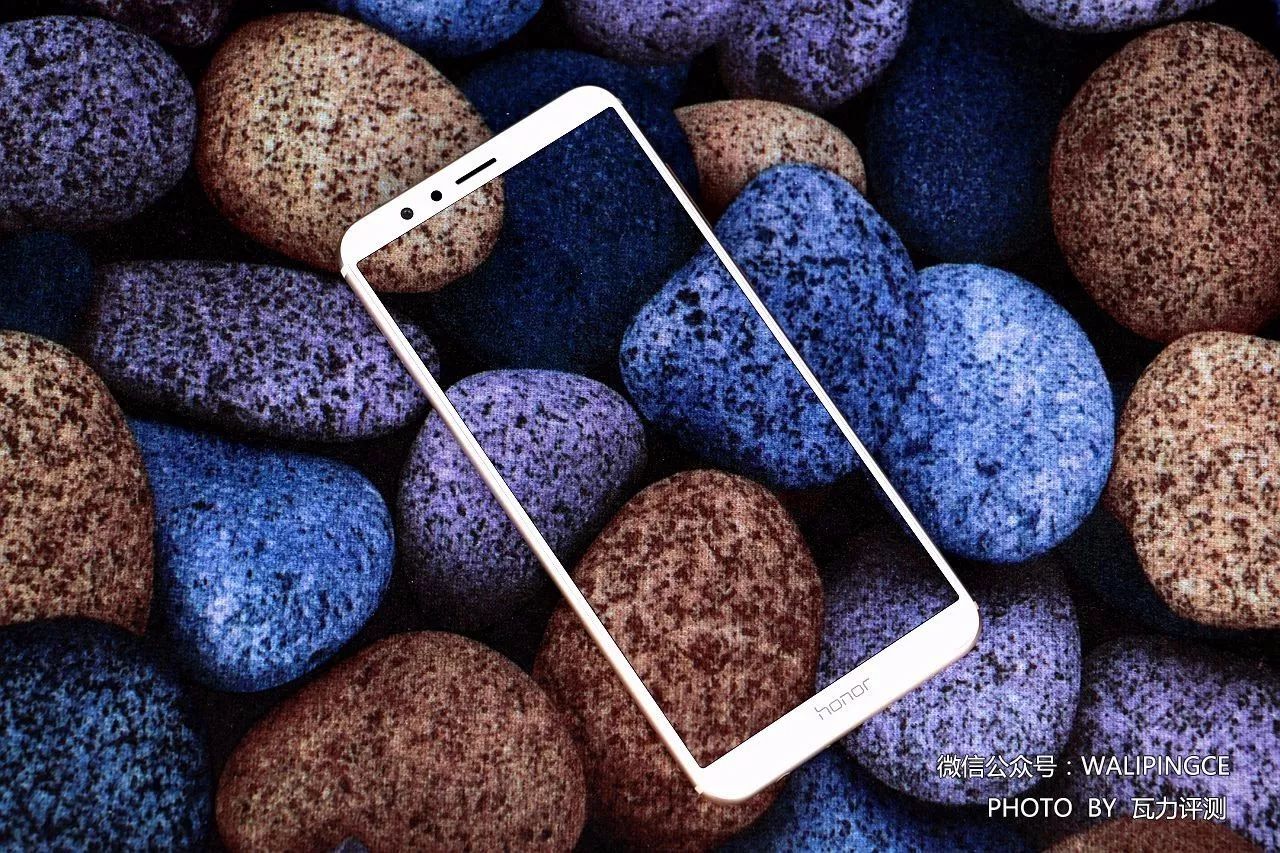 荣耀畅玩7x全面屏手势操作,荣耀畅玩7x屏幕显示效果怎样