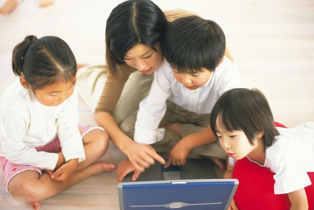 怎么疏导孩子沉迷网络,孩子沉迷于网络的表现