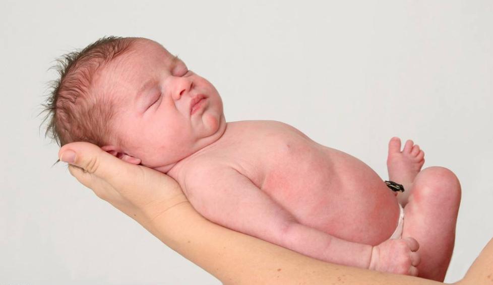 宝宝出生全家人的心情,产妇及新生儿常见疾病