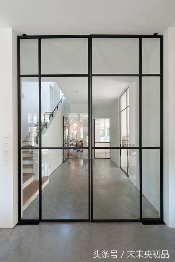 一边有垭口一边没垭口怎么做门套,垭口和门不选一个色好吗