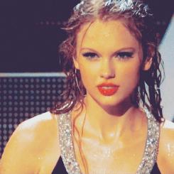 英语口语泰勒斯威夫特,英文泰勒斯威夫特小短文