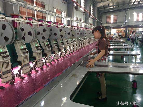 中国轻纺双城记，从绍兴到汝州，2.6万人的返乡回归路