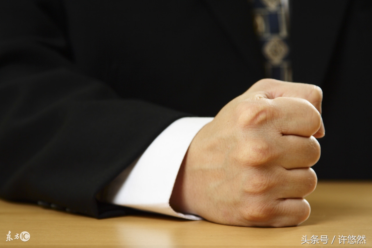 得罪了小人领导最好的解决办法,工作中得罪领导排挤你该怎么办