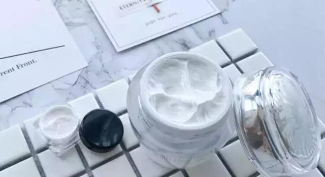 素颜神器自然裸妆提亮肤色,黄黑皮救星懒人素颜霜