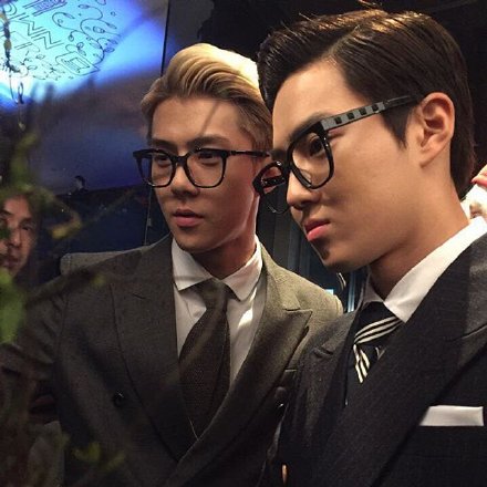 穿女装!花光存款!这样的爱豆你能接受吗?