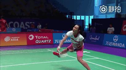 吊球回中步伐,吊球需要抢高点吗