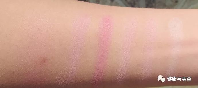 《凰权》剧照曝光,get一个极美的倪妮式温雅淡妆!