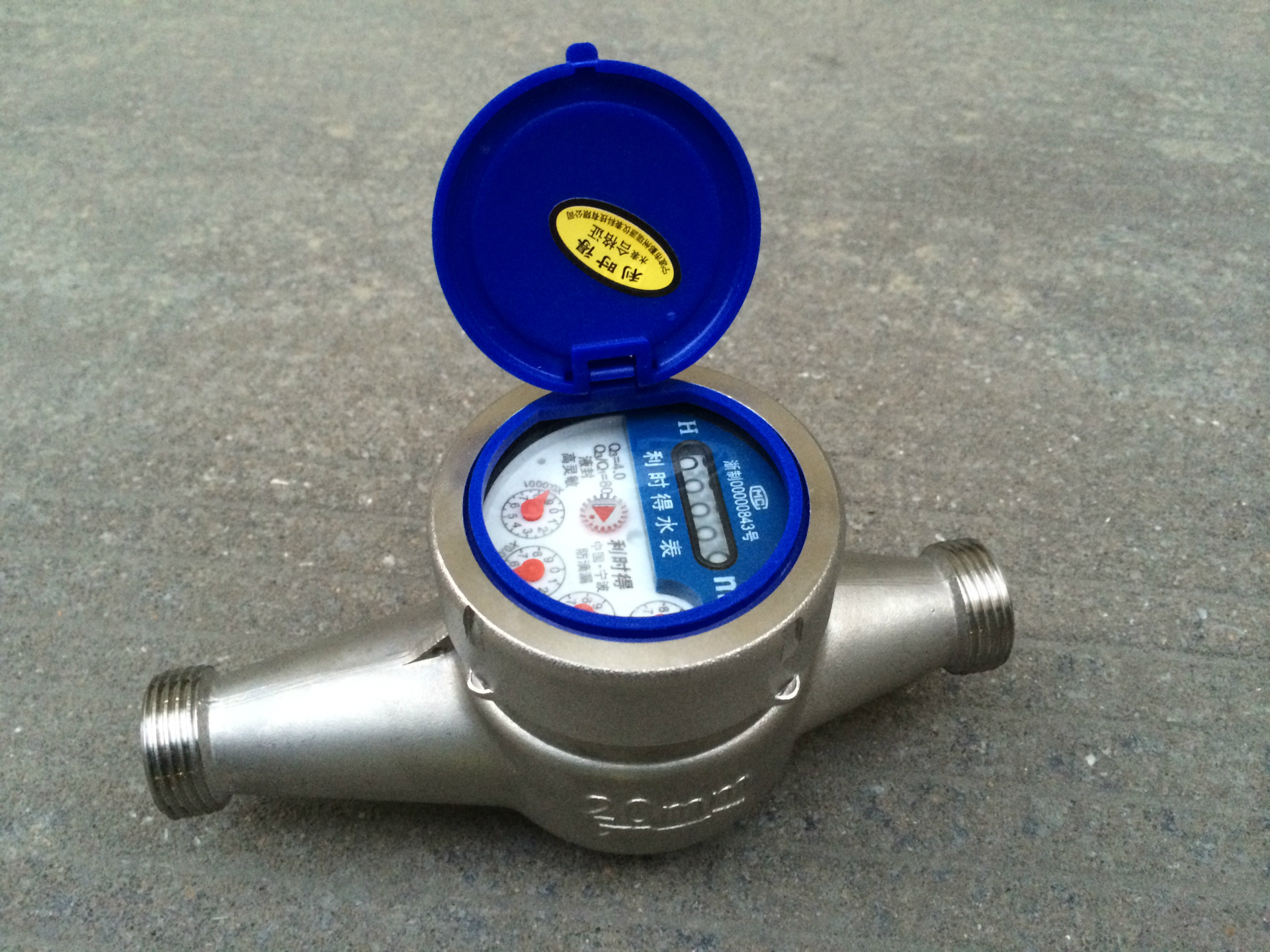 水表转得越快水费就越高么,水表校验是正常的为什么水费还高