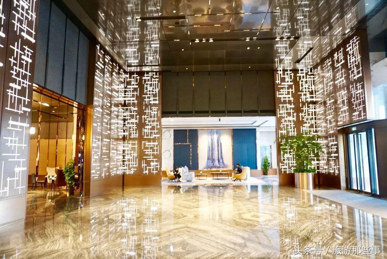 上海皇冠假日酒店是几星级酒店,上海皇冠假日度假酒店