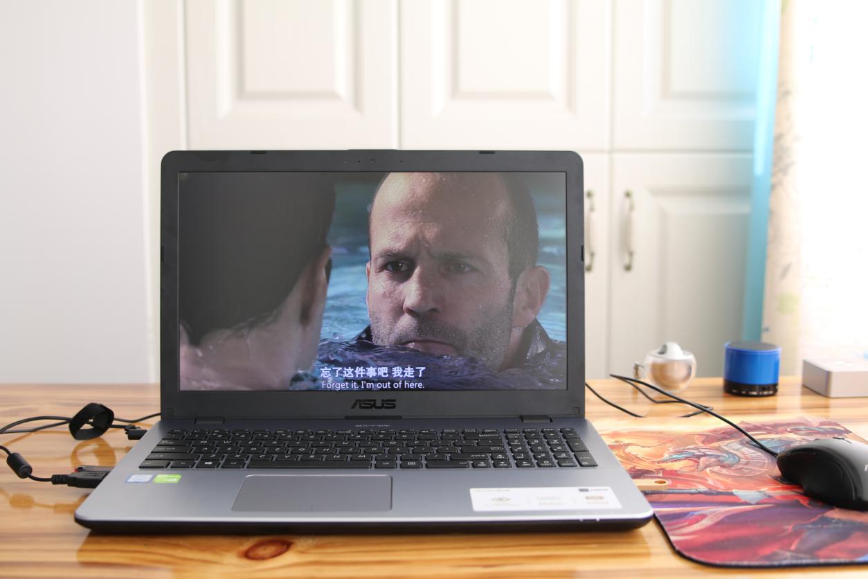 华硕笔记本fl8000u有光驱吗,华硕笔记本fl8000u屏幕