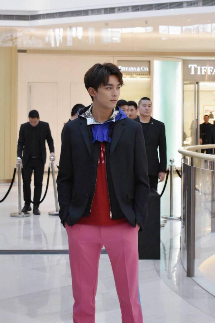 吴磊高情商回怼无良主持人,吴磊怼节目组