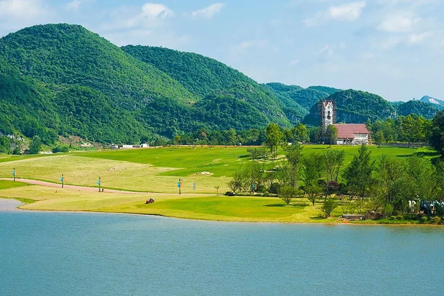 花安高速花溪段,花安高速沿途景区
