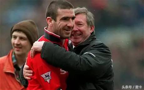 曼联队长坎通纳霸气,曼联队长坎通纳庆祝