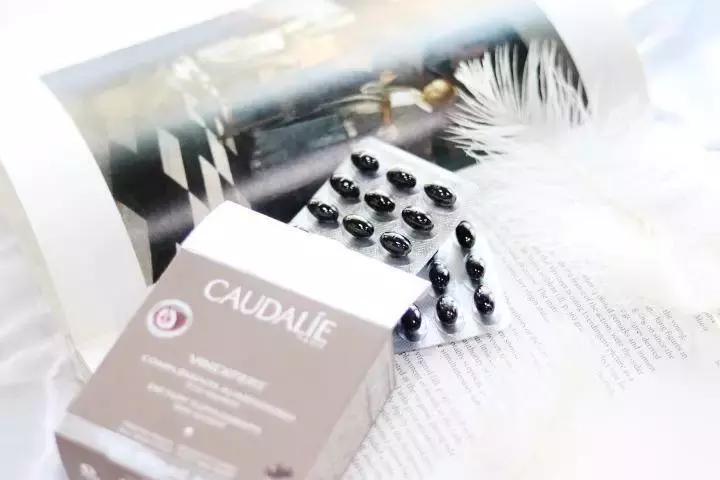 补水保湿眼膜国货,超保湿去干纹眼霜推荐