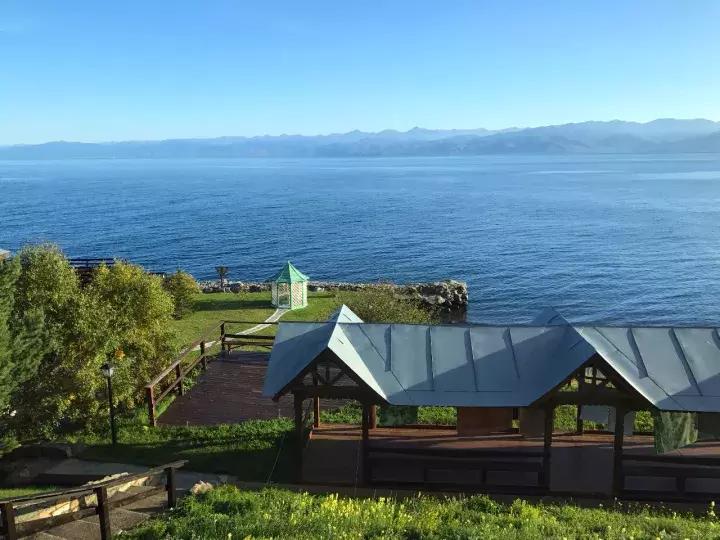 坐火车穿越俄罗斯西伯利亚,欧洲火车途经小镇