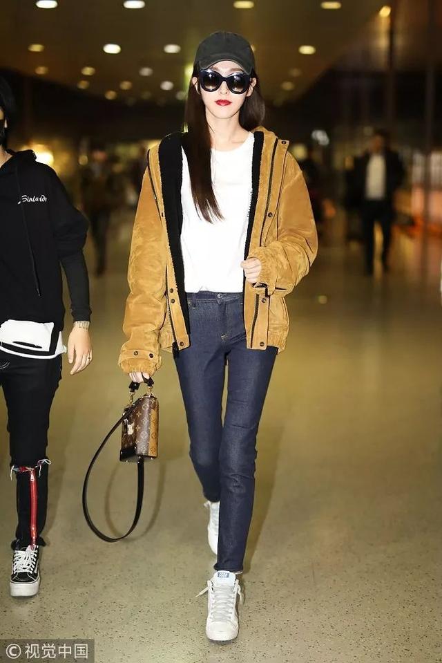 娱乐圈明星的舞台事故,娱乐圈女明星服装事故