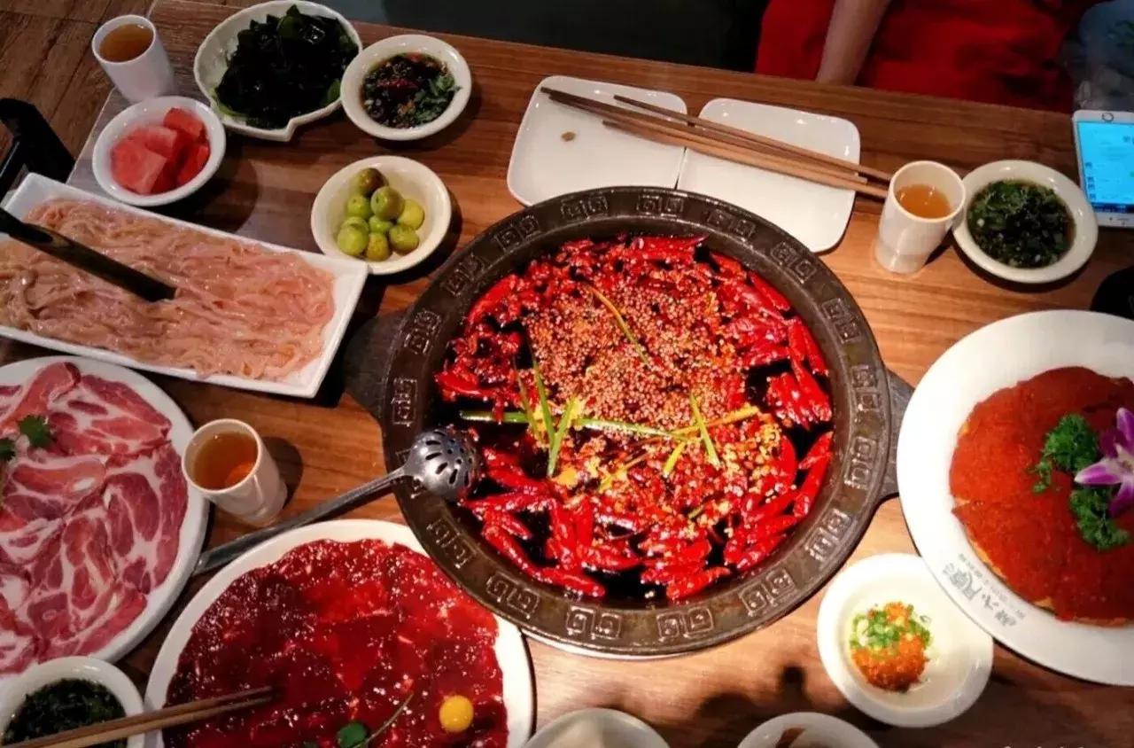 重庆这家天天排队的萝卜干店,重庆三大必去的店