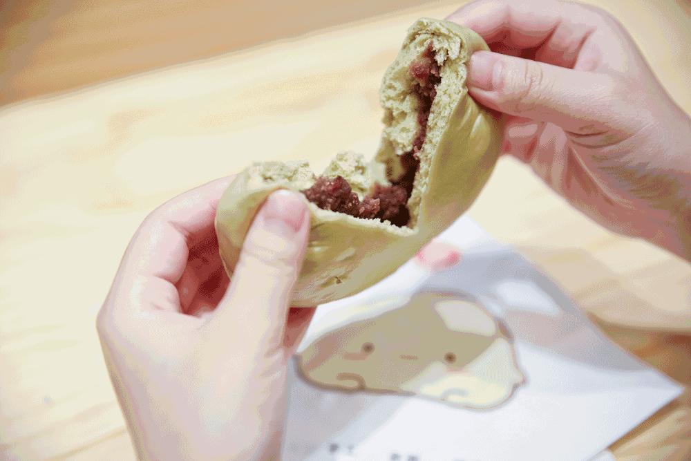 这个来自台湾的包子，香到连手指都想吞下去！吃了就上瘾！