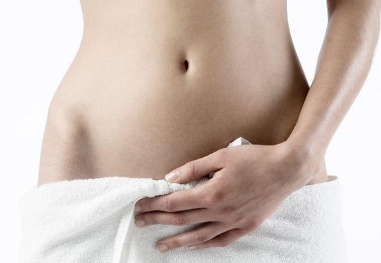 3岁女儿*裤内**有带血分泌物，医生检查后宝妈惭愧不已