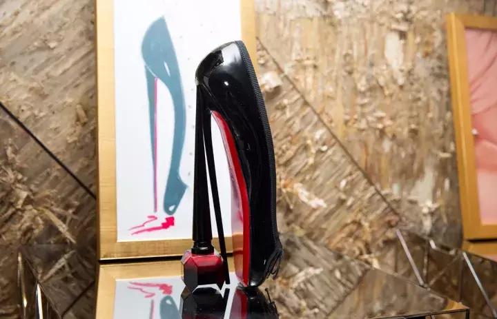 奢侈品跨界风潮来袭这些东西你都见过了吗？