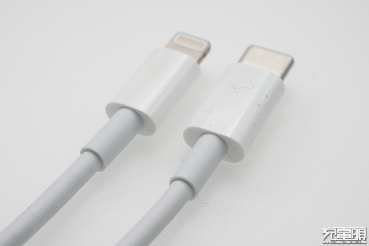 苹果数据线为什么这么贵,苹果所有数据线集合