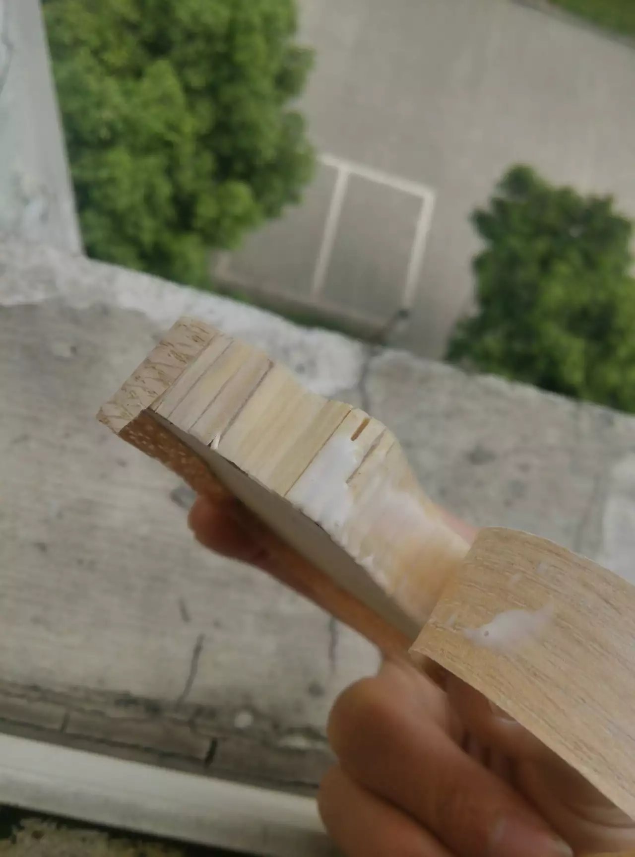 用纸做小吉他,怎么做一把简易的吉他