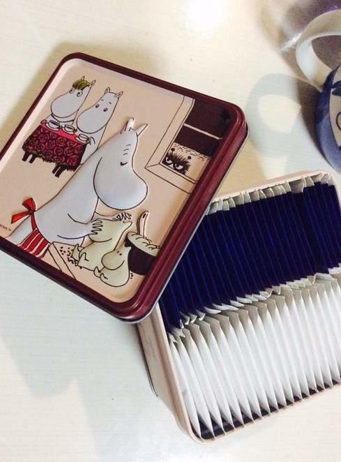 吃完饼干的盒子，吃完别扔，留下来有大用处