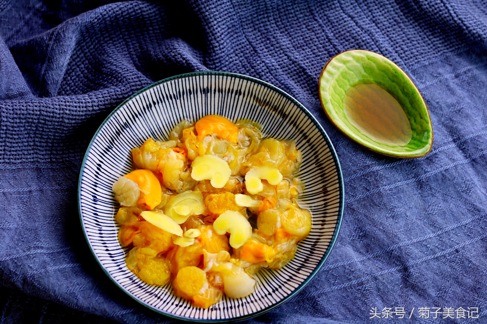 蒜蓉粉丝蒸扇贝超级好吃呢,扇贝肉粉丝蒜蓉家常做法视频教程