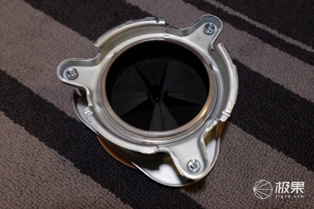 厨房垃圾桶老是黏黏糊糊,厨房垃圾桶小妙招