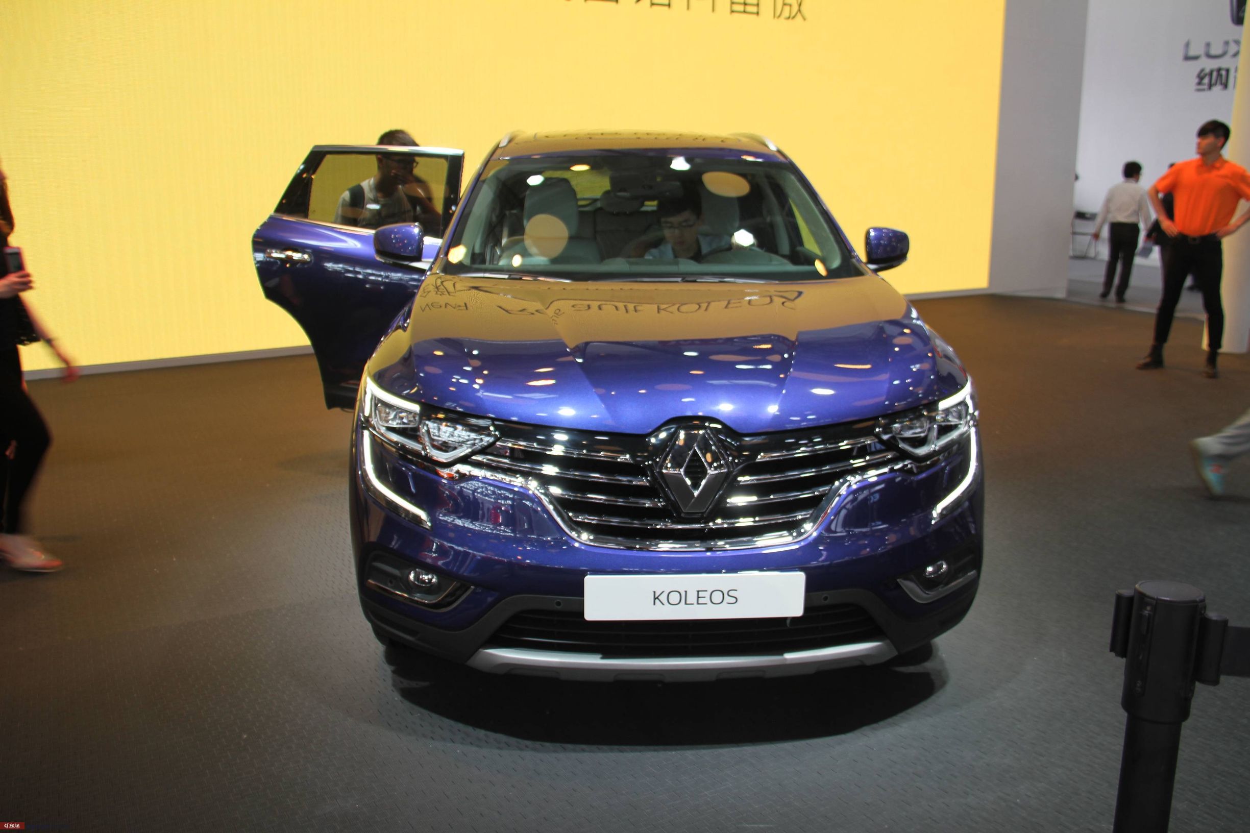 法国混血儿爸爸中国人,雷诺科雷傲正脸