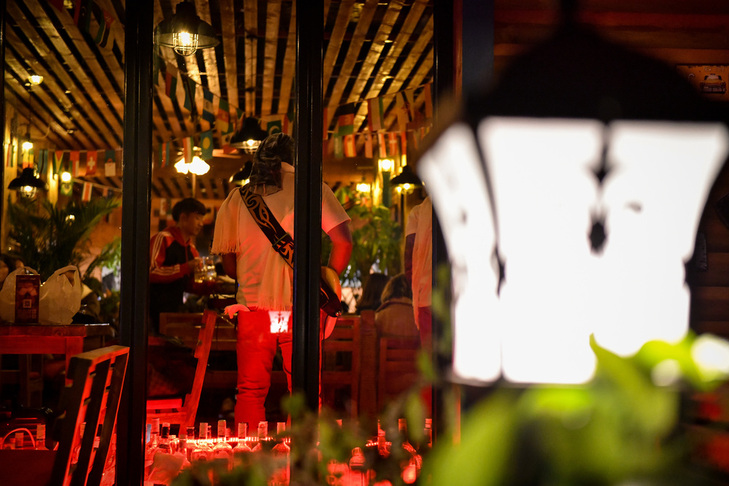 尼康d850可以碾压同价格的微单吗,尼康d850与尼康d5连拍对比测评