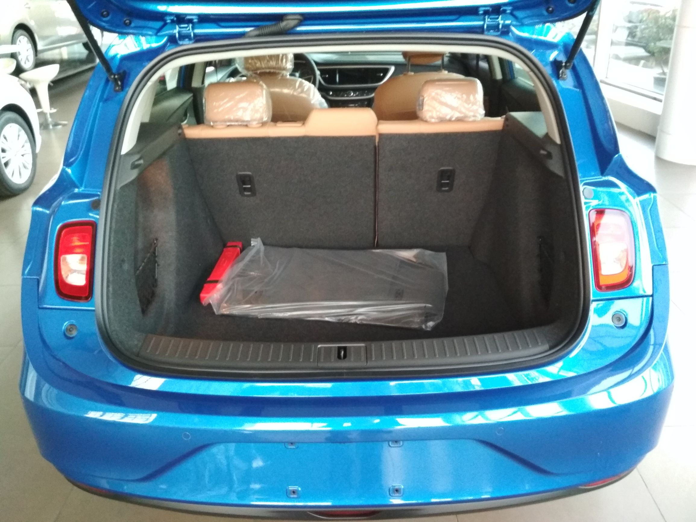 静态体验全新别克gl8,静态体验别克新suv