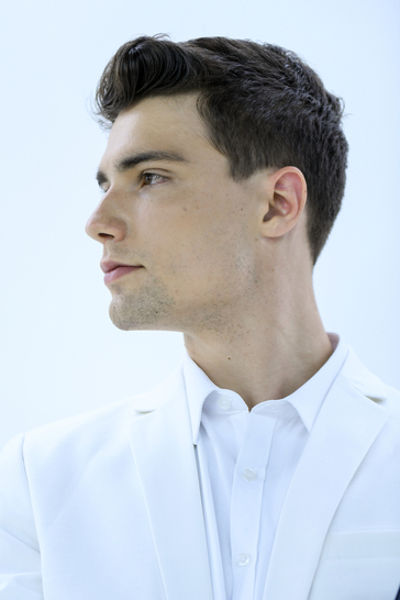 尼康d850可以碾压同价格的微单吗,尼康d850与尼康d5连拍对比测评