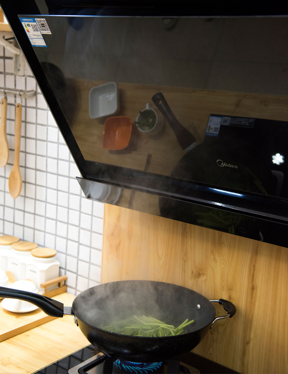 怎样买油烟机才不花冤枉钱,油烟机买哪种不踩坑