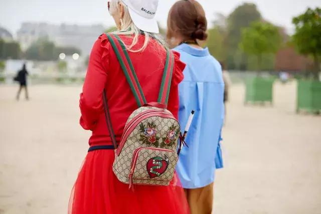 30块钱的双肩包推荐,刘雯双肩包香奈儿