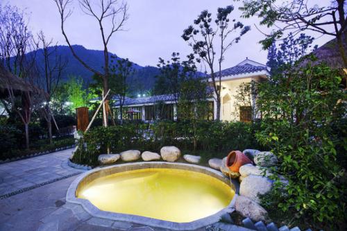 南京泡温泉推荐汤山,立冬来泡个温泉