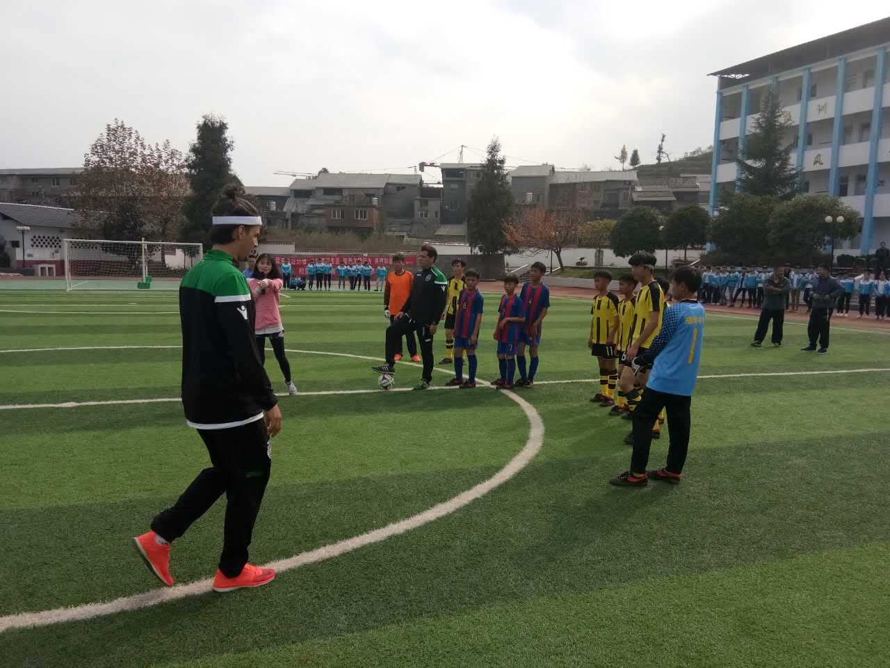 葡萄牙足球教练,葡萄牙教练桑托斯助力