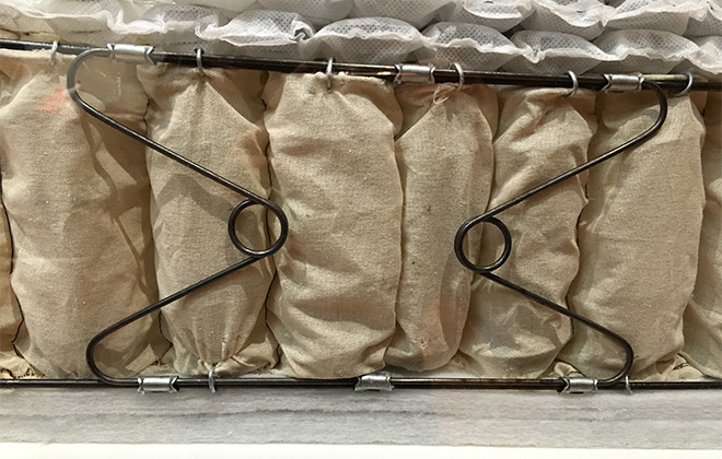 美国原装进口床垫手工制作图片,纯手工打造床垫