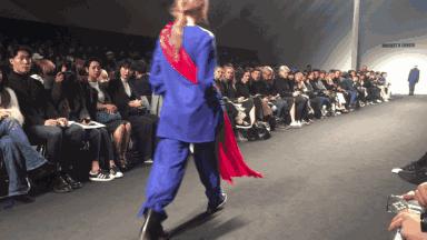 韩国街拍高清时装秀,韩国时装周街拍情侣