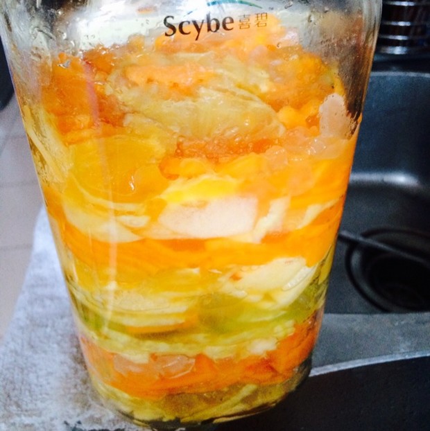 自制水果酵素放柠檬,自制水果酵素饮料