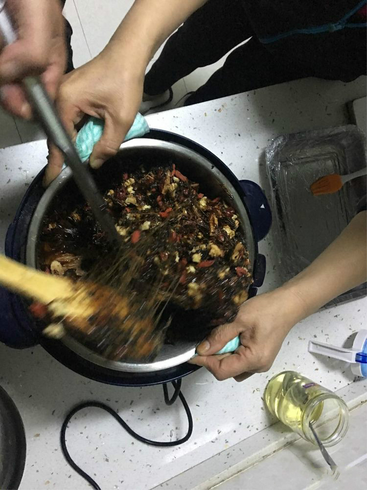 自己熬制阿胶糕教程,教熬制阿胶糕技术