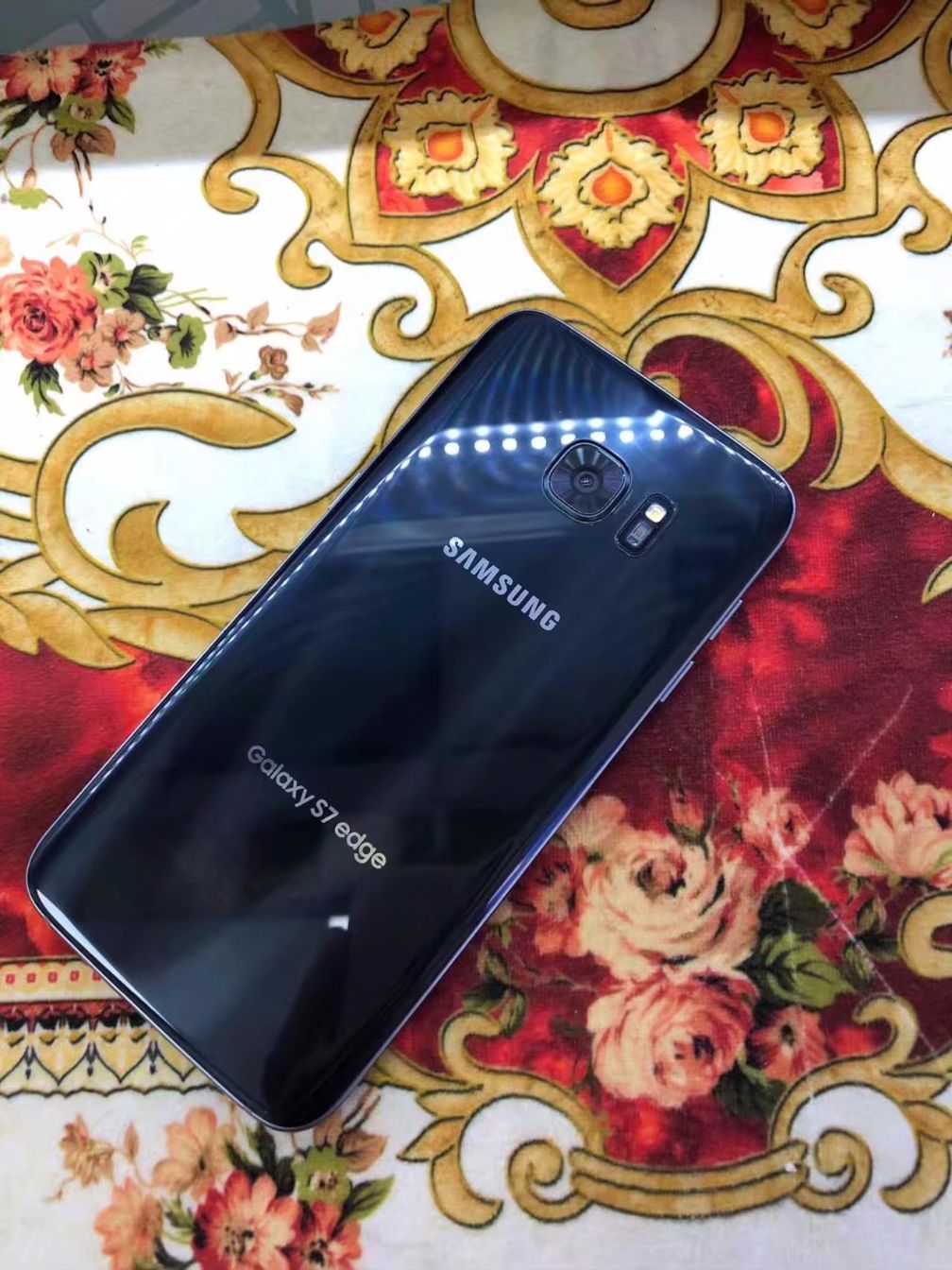 三星s7edge曜岩黑和星钻黑,三星s7edge二手平板