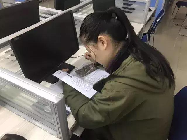 求助：用什么发型参加“国才考试”更好呢？