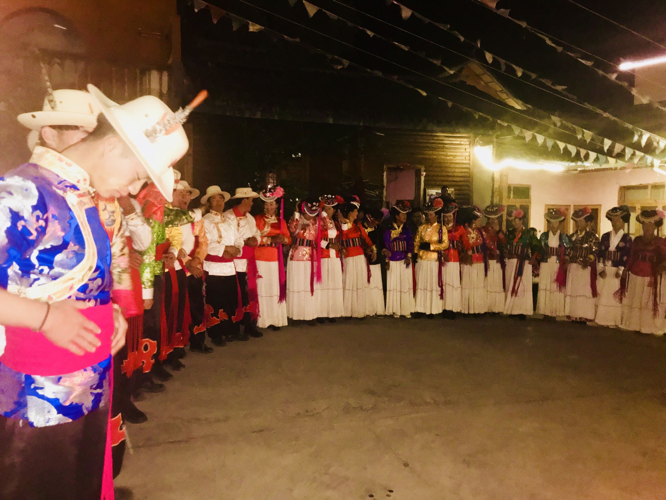 摩梭人，一个最会恋爱的民族，一生都在谈恋爱