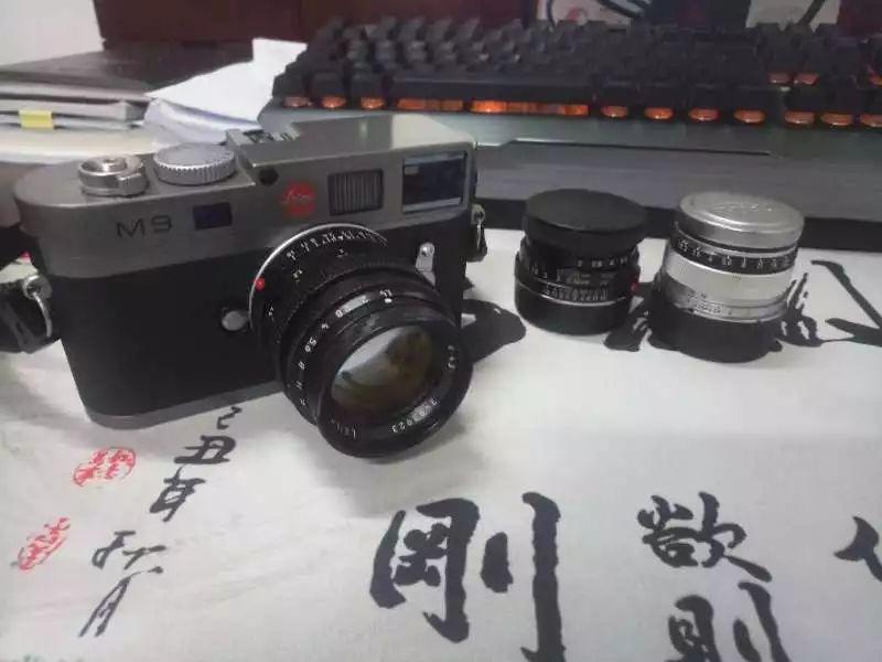 新婚,老婆没有要钻戒,买了一台徕卡