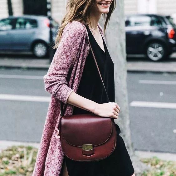 月薪5000的我是怎么存钱买房的,月入多少穿得起celine