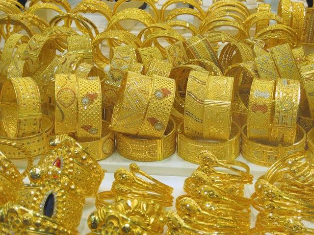 迪拜的黄金一条街满屋子都是黄金,迪拜十大购物天堂