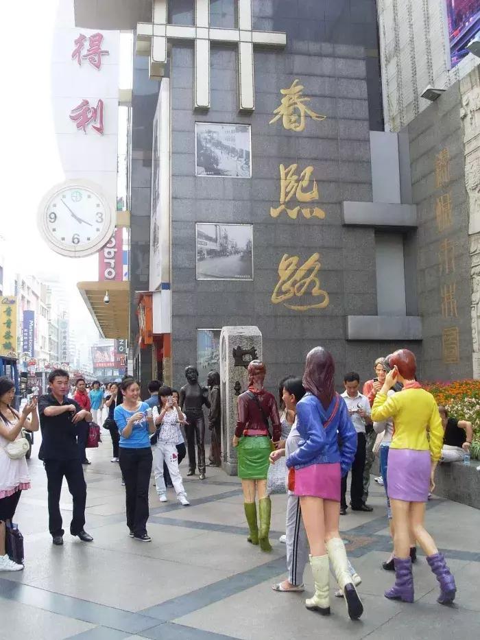 成都人不逛春熙路逛哪里,外地人眼中的成都春熙路